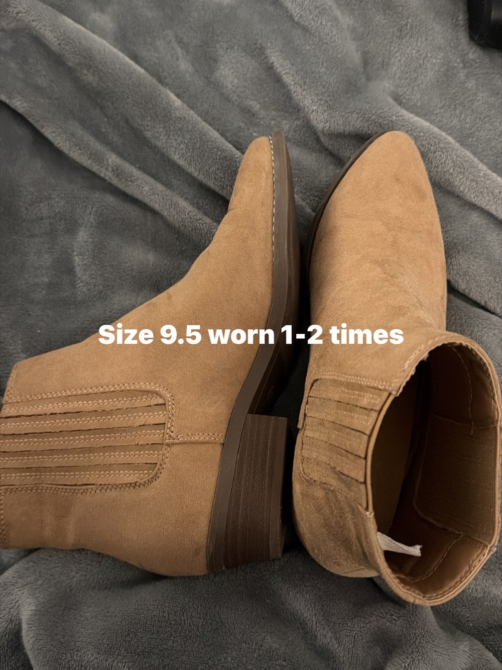Source Unknown Tan Suede Ankle Boots